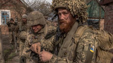 Ex britischer General warnt „Erhebliche Gefahr des Zusammenbruchs der Ukraine –