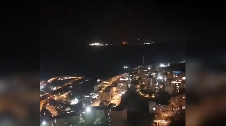 Hisbollah greift israelische Stuetzpunkte mit Dutzenden Raketen an VIDEOS –