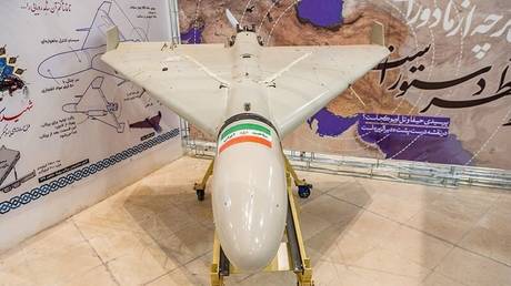 Iran feuert Schwarm Kamikaze Drohnen auf Israel ab – World