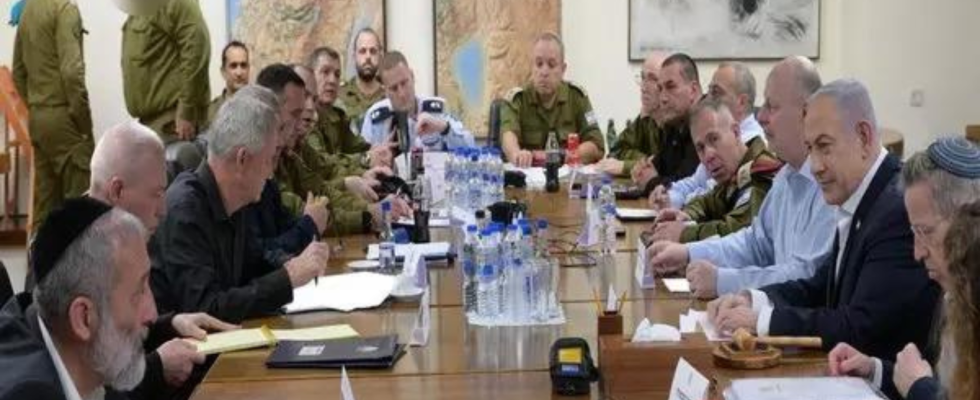 Israel Wird zum richtigen Zeitpunkt den Preis festlegen Kriegskabinett haelt