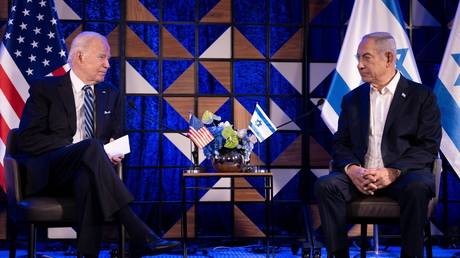 Netanyahu brach Vergeltungsschlaege ab nachdem er mit Biden gesprochen hatte