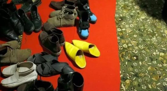 Pakistan 20 Paar Schuhe aus Moschee im Parlamentskomplex gestohlen