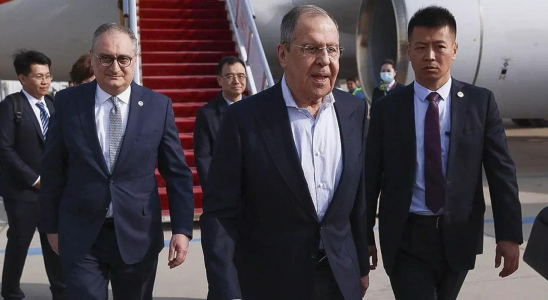 Russlands Aussenminister Sergej Lawrow besucht Peking um die Beziehungen zum
