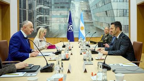 Suedamerikanischer Staat bittet darum NATO Partner zu werden – World