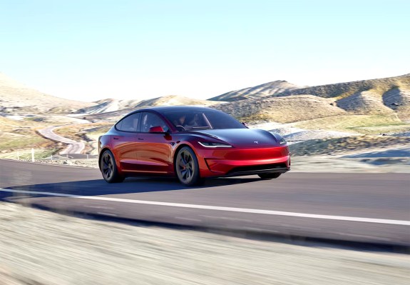Tesla bringt neue Model 3 Performance Variante auf den Markt um