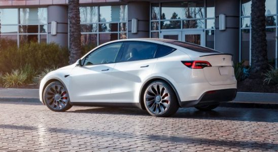 Tesla senkt die Lagerpreise fuer das Model Y um bis
