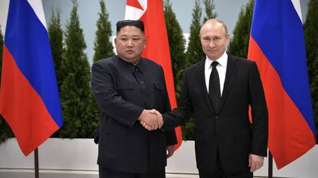 USA beunruhigt ueber Russlands „voellige Umarmung Nordkoreas – hochrangiger Diplomat
