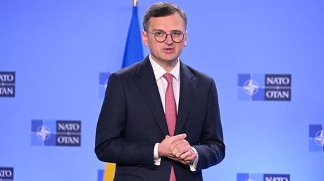 Ukrainischer Aussenminister erpresst den Westen oeffentlich wegen Oelpreisen – World