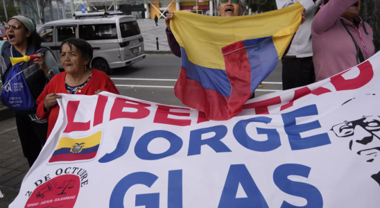 Venezuela schliesst die Botschaft in Ecuador um gegen die Razzia