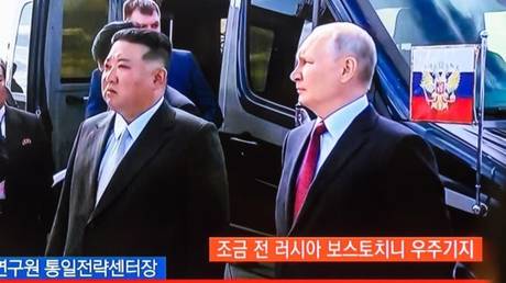 Biden befuerchtet „Oktoberueberraschung durch Russland und Nordkorea – Medien —