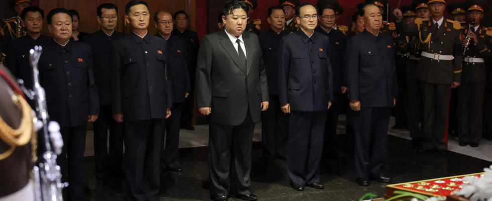 Der nordkoreanische Beamte dessen Propaganda zum Aufbau der Kim Dynastie beitrug