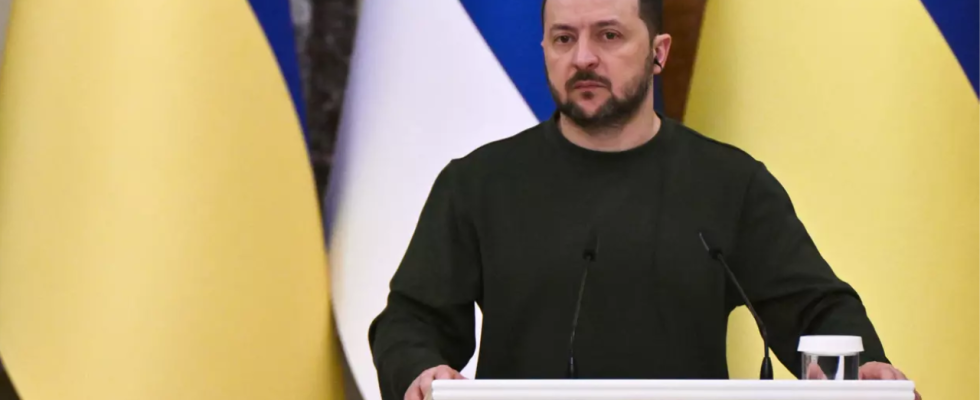 Der ukrainische Praesident Selenskyj entlaesst den Chef des Leibwaechters nachdem