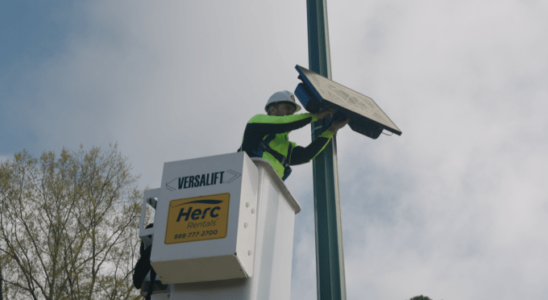 Die solarbetriebenen Kameras von Flock Safety koennten die Ueberwachung weiter