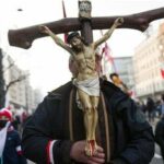 EU Hauptstadt verbietet Kruzifixe aus dem Rathaus – World