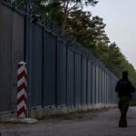 EU Staat blockiert Zugang zur Grenze zu Weissrussland — RT Weltnachrichten