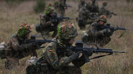 Engpaesse bei der Bundeswehr fuer lebenswichtige Ausruestung – Bild —