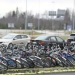 Finnland versteigert Fahrraeder von Asylbewerbern – World