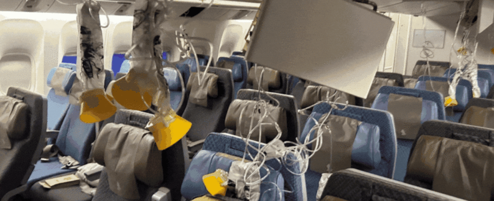 Flugchaos in Singapur 58 Menschen die von Turbulenzen betroffen waren