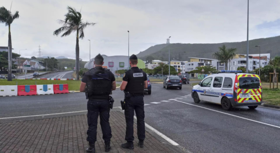 Frankreich Truppen stationiert TikTok verboten da Neukaledonien von toedlichen Unruhen