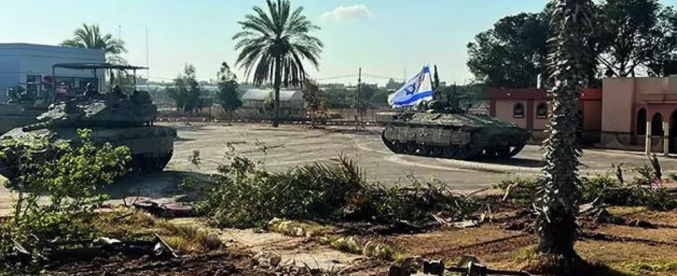 Israelische Panzer dringen in Rafah ein und uebernehmen den Grenzuebergang