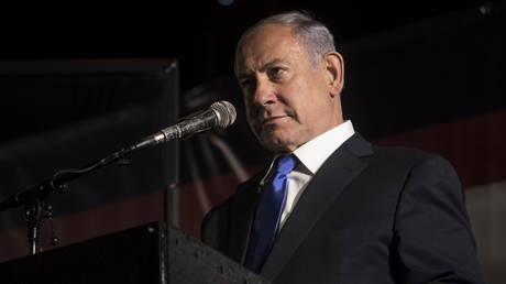 Kann Netanjahu den Sturm ueberstehen der sich um ihn zusammenbraut
