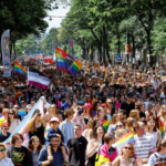 Laut Umfrage sind LGBTIQ Menschen in der EU weniger Diskriminierung und