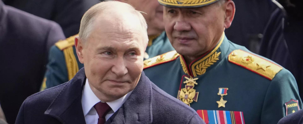 Praesident Wladimir Putin warnt vor globalen Zusammenstoessen waehrend Russland den