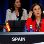 Spanischer Verteidigungsminister bezeichnet Gaza Krieg als „echten Voelkermord