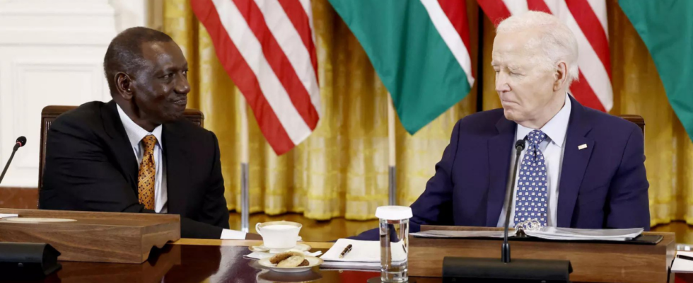 US Praesident Joe Biden und Kenias William Ruto versprechen Schutz der