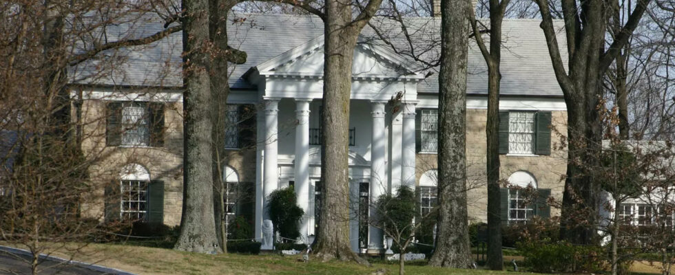 Verwandte von Elvis Presley verklagen um den Verkauf des Graceland Hauses
