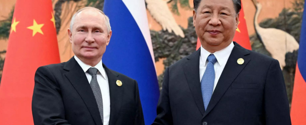 Xi und Putin begruessen Beziehungen als „stabilisierende Kraft in einer