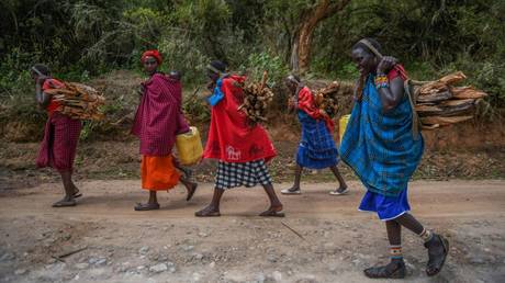 Britische Vergewaltiger lassen Kinder in Kenia zurueck – CNN —