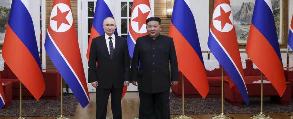 China wahrt Distanz waehrend Russland und Nordkorea ihre Beziehungen vertiefen