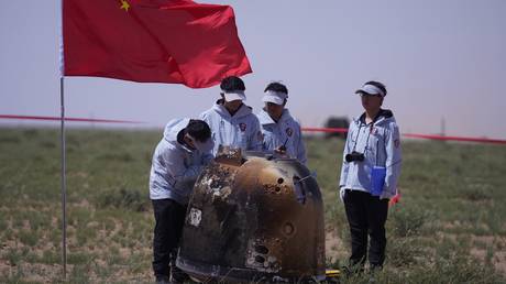 Chinesische Mondsonde kehrt zur Erde zurueck VIDEO — World