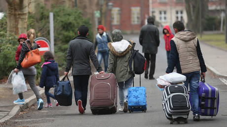 Deutschland erwaegt Migranten in Drittlaender zu schicken — World