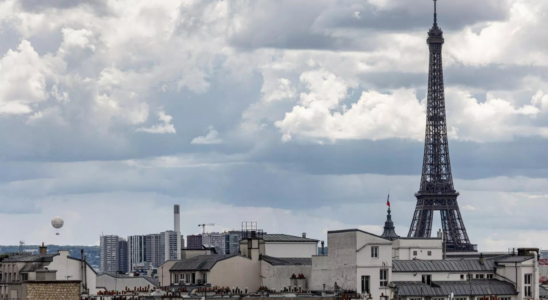 Frankreich verhaftet drei Personen nach Abstellen von Saergen am Eiffelturm
