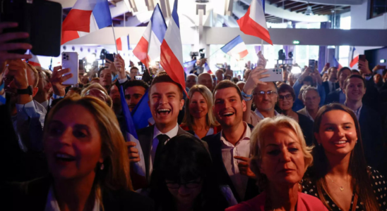 Frankreichs rechtsextreme Partei fuehrt in Meinungsumfragen