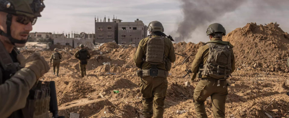 Israel bombardiert Gaza nachdem Biden einen Waffenstillstandsplan vorgelegt hat