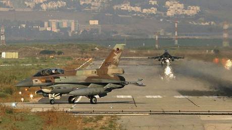 Israelische Kampfjets bombardieren den Libanon — World
