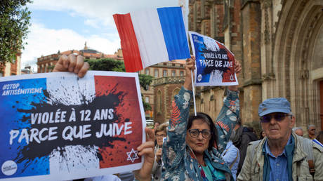 Jugendliche wegen Vorbereitung von Angriffen auf Juden in Paris festgenommen