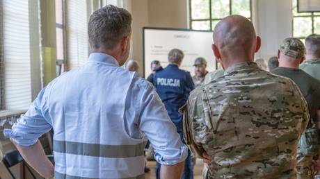 NATO Land testet Luftschutzbunker in der Hauptstadt — RT Weltnachrichten