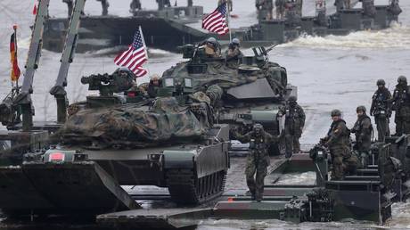 NATO bereitet Truppenplaene fuer moeglichen Russland Konflikt vor – Telegraph —