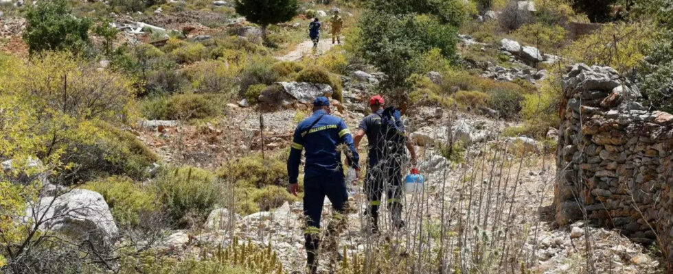 Rettungskraefte suchen dritten Tag auf griechischer Insel nach britischem TV Arzt