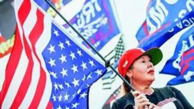 Umgedrehte Flaggen werden zum Symbol fuer den Protest der Republikaner