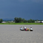 Acht Tote zwei Millionen Betroffene durch Ueberschwemmungen in Bangladesch