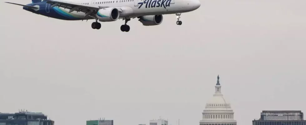 Alaska Airlines „Wie zur Hoelle Pastor schlaegt seine Frau im.webp