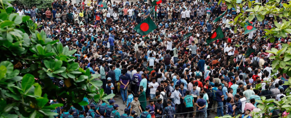 Bangladesch setzt nach Studentenprotesten Beschaeftigungsquoten aus