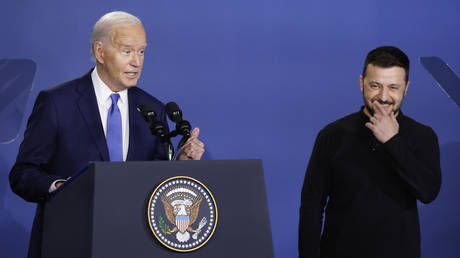 Biden verwechselt Selenskyj mit Putin VIDEO — World