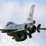 Der scheidende Verteidigungsminister sagt die Uebergabe niederlaendischer F 16 Kampfflugzeuge an die