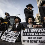 Israels ultraorthodoxe Juden erhalten innerhalb weniger Tage Einberufungsbescheide — World